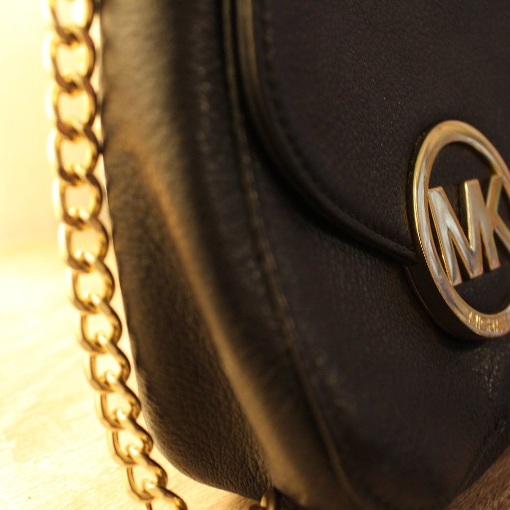 MICHAEL KORS Fulton Small Crossbody in Black - Picture 4 of 11